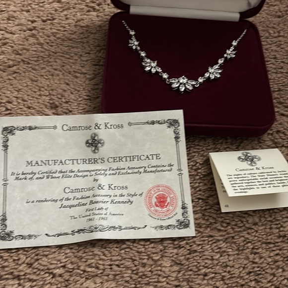 Vintage Beautiful Jacqueline Kennedy necklace - Picture 3 of 5